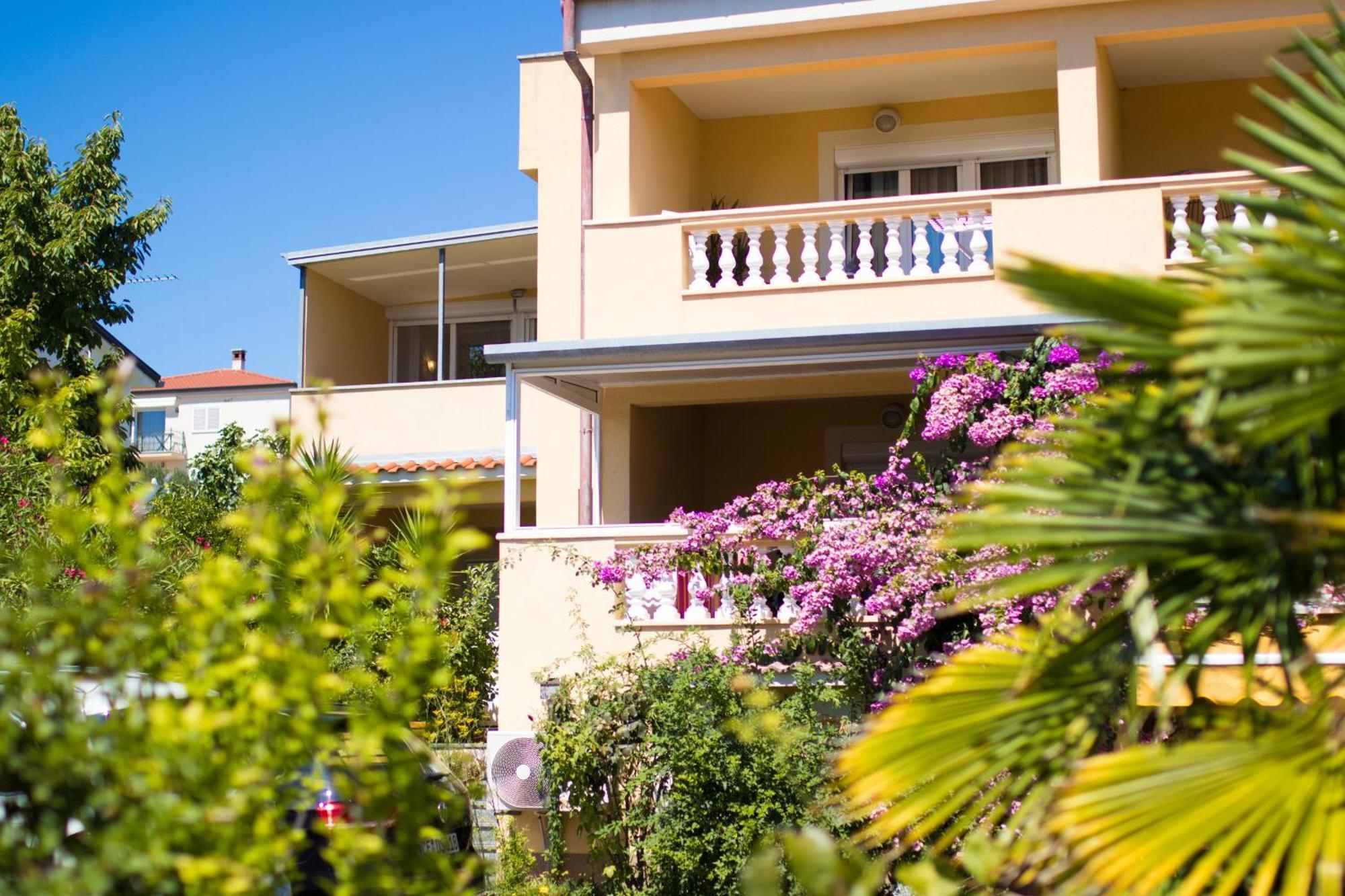 Apartments City Center Dekanic Krk Town Exterior foto